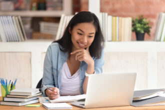 Earn $7,500 a Month as a Studypool Tutor: A Studypool Review
